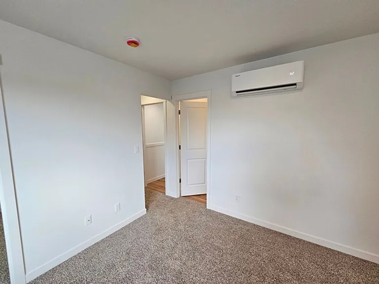 1250 Baxter Rd SE — Photo 6