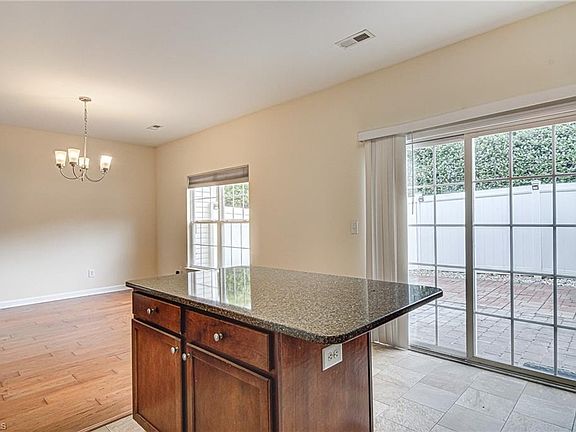 3rd image of 3970 Fountain Village Ln