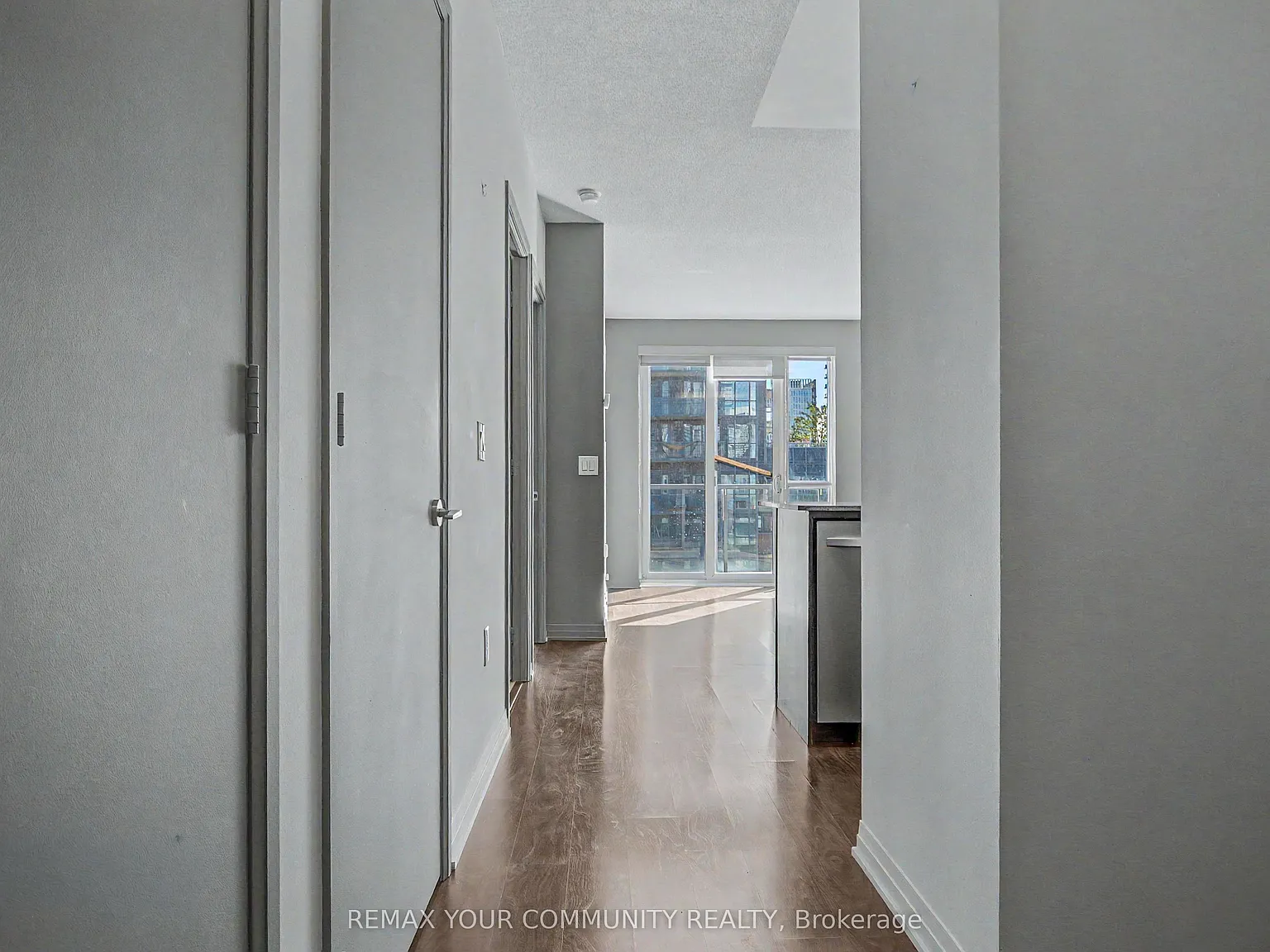 2 bed, $2,500 — Photo 4