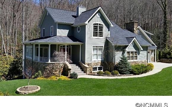 2nd image of 55 Chloe Ln
