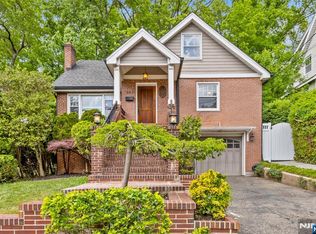 243 Van Nostrand Ave, Englewood, NJ 07631