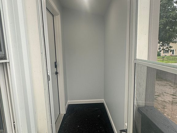 2nd image of 293 Shears St Floor 2