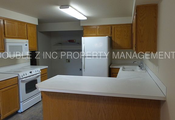 3rd image of 5911 157th Street Ct E #5913