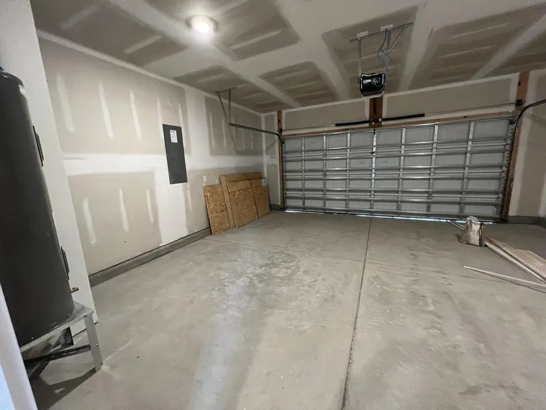 181 Kelsey Ct — Photo 34