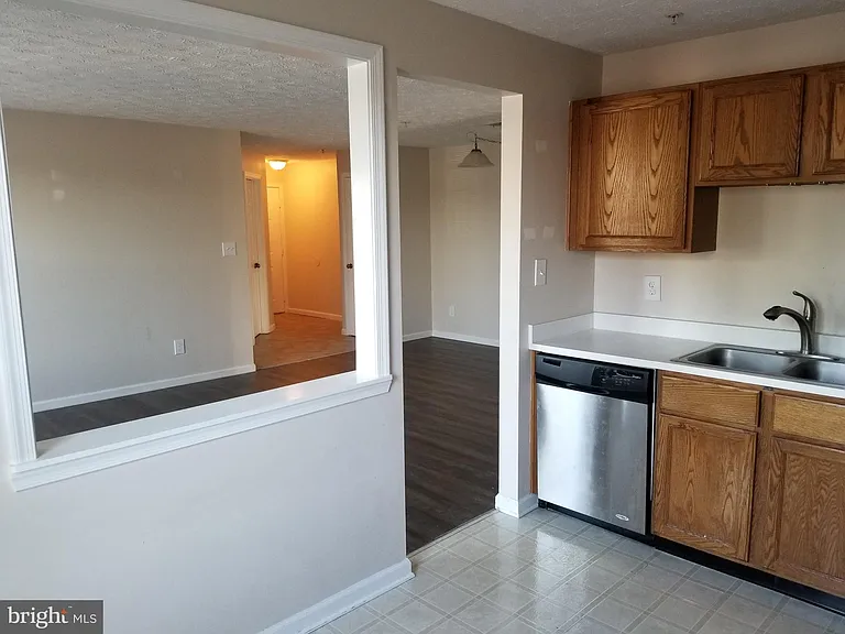 696 Winding Stream Way #204 — Photo 9