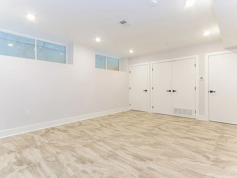 820 N 40th Street — Photo 17
