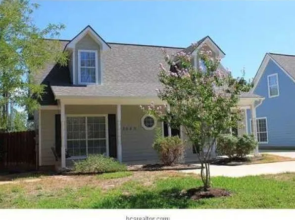 3689 Holick Ln, Bryan, TX 77801