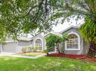 1940 Tangledvine Dr, Zephyrhills, FL 33543