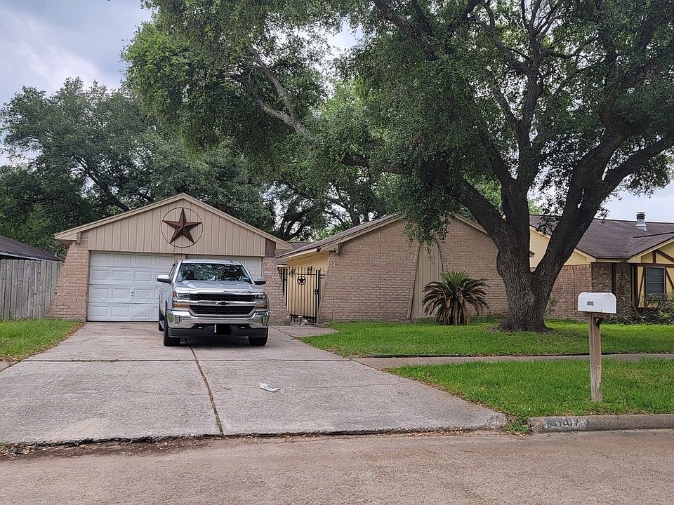 2nd image of 13707 Cologne Dr