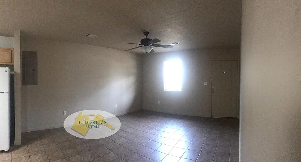 404 Michelle Dr — Photo 2