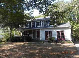 1927 Winsted Ct, Charlotte, NC 28262