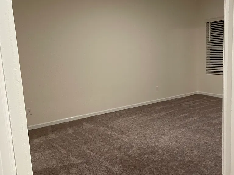1320 Hopedale Dr — Photo 10