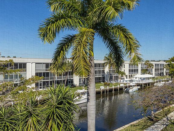 2nd image of 765 Jeffery Street #1-301