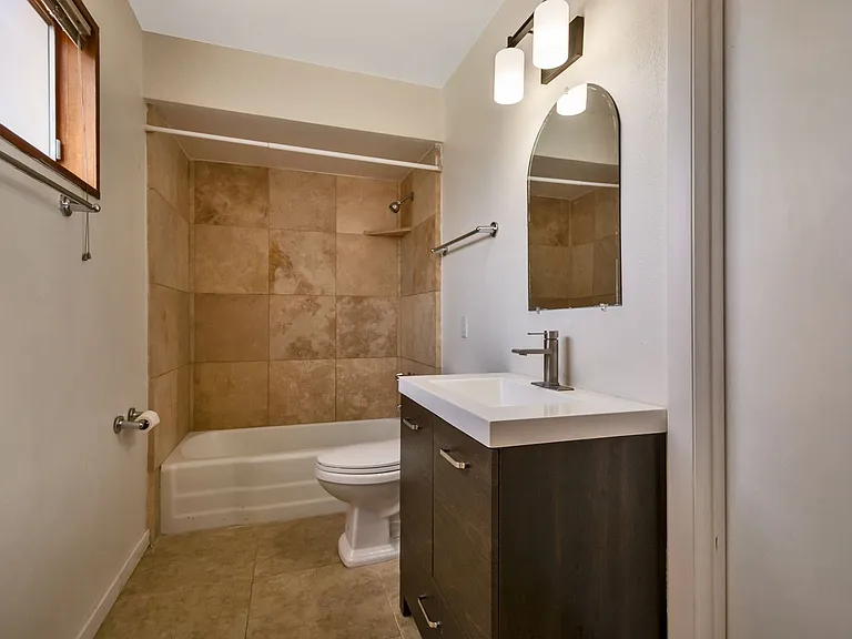 525 E Alameda Dr — Photo 18