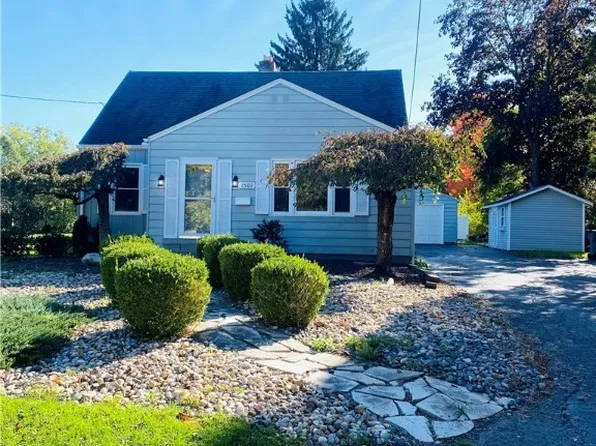 1501 Medford Ave, Poland, OH 44514