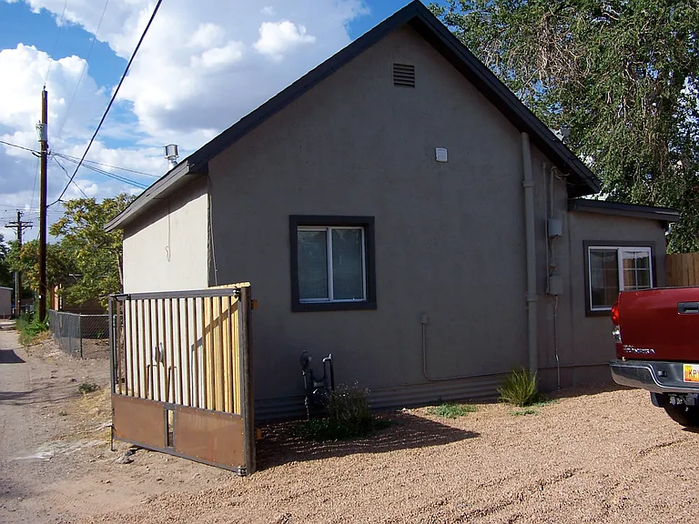 815 Walter St SE — Photo 16