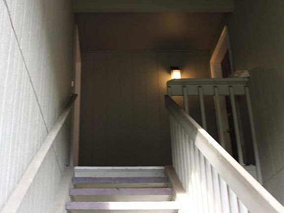 3rd image of 321 S Cherry St #B