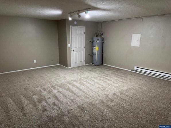 salem-oregon-2092266167 picture