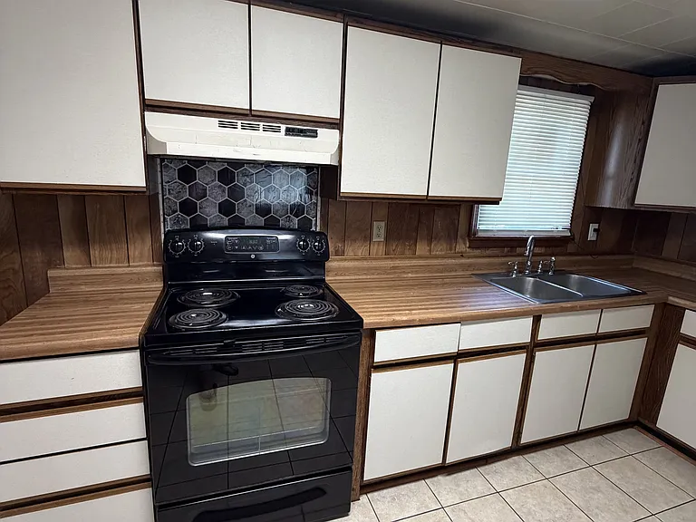 6793 Edwards Ave — Photo 6