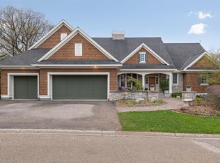 1405 Bridgewater Rd, Golden Valley, MN 55422