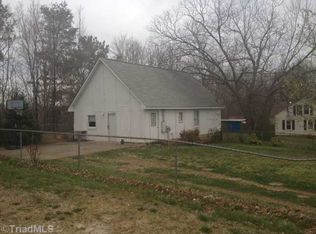 306 N Main St, Randleman, NC 27317