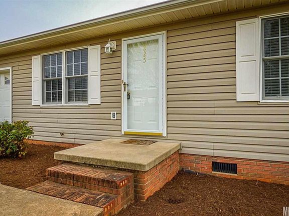 2nd image of 225 Dogwood Acres Ln