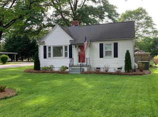 101 Ridgeway Dr, Greenville, SC 29607