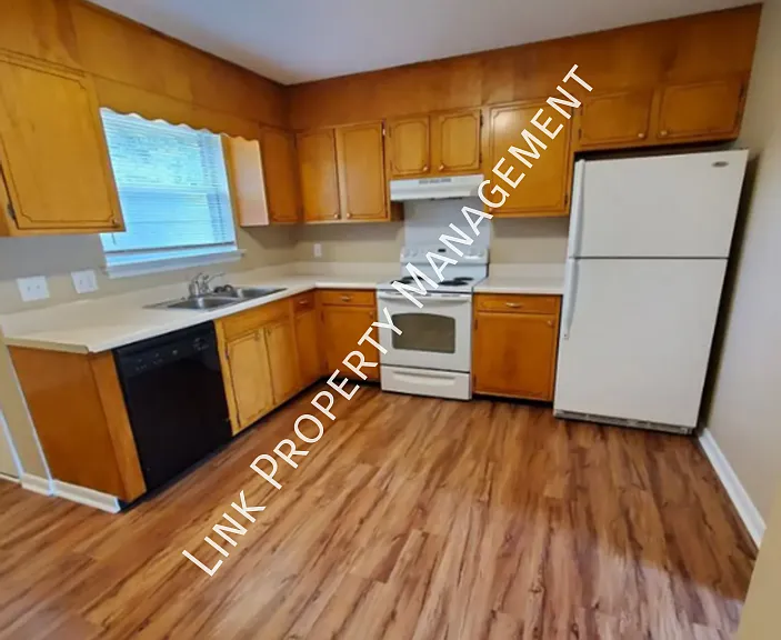 4911 B Marilyn Ln — Photo 3