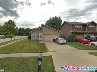 18226 Idlewild Dr, Country Club Hills, IL 60478