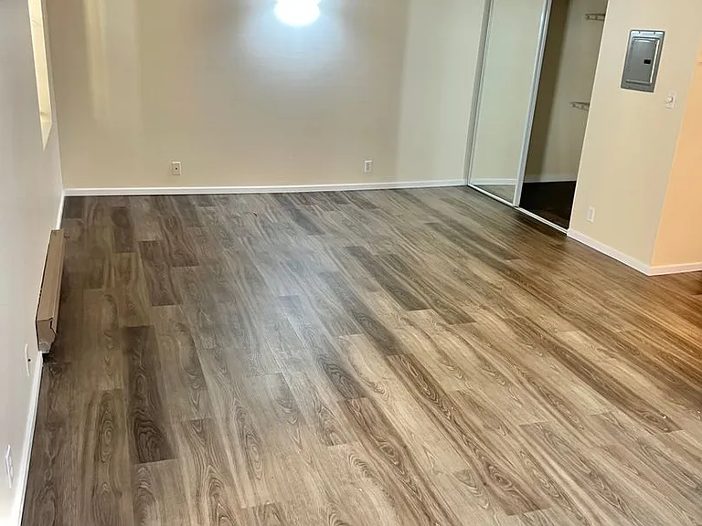 Tuscany Apartments — Photo 3