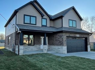 6723 W 91st St, Oak Lawn, IL 60453