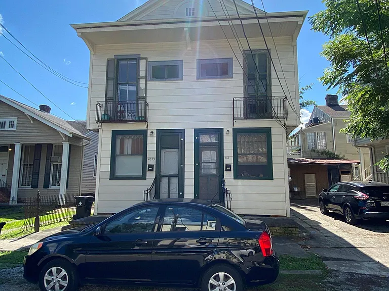 1015 Leontine St — Photo 13