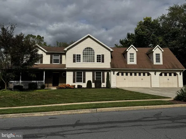 6468 Heatherfield Way, Harrisburg, PA 17112