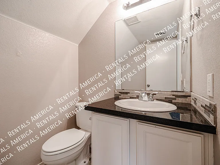 2361 W Myrtle Dr — Photo 25