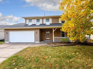 1033 W 58th St, Davenport, IA 52806