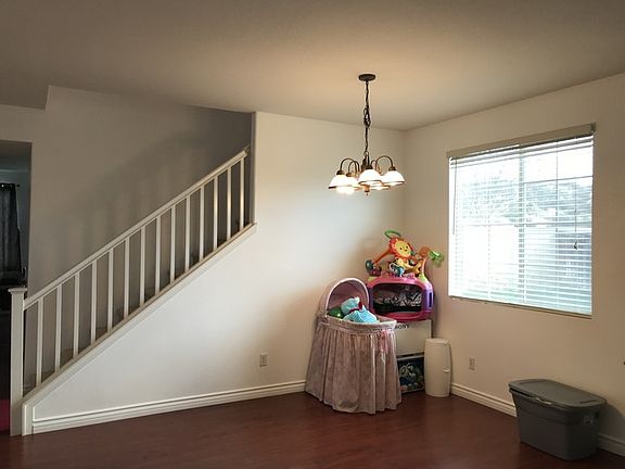 2nd image of 26960 Amber Glen Ct