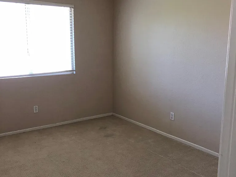 1402 Abernathy Dr — Photo 25