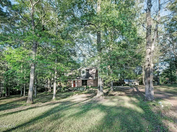 4478 Springridge Rd, Raymond, MS 39154