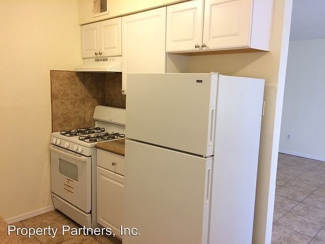 1st image of 501 Charleston St SE APT 3