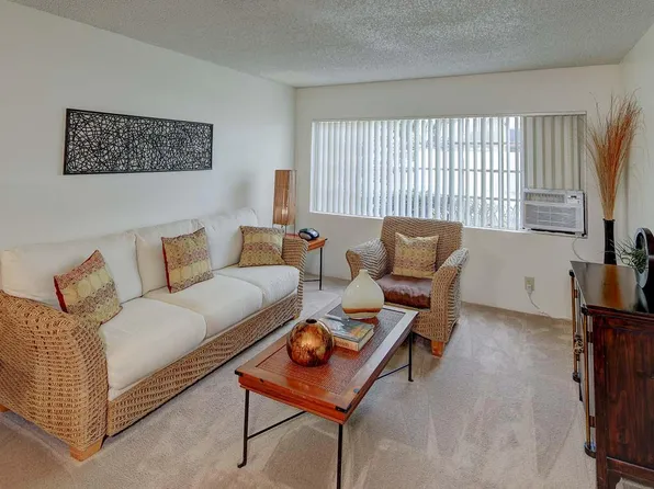 Villas at Royal Kunia, 94-994 Eleu St #1B-1Ba-500Sqft, Waipahu, HI 96797