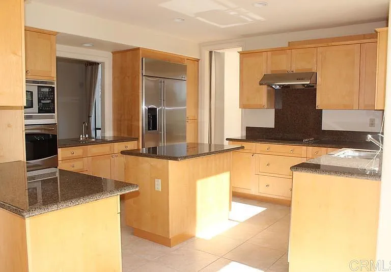 18159 Colonnades Pl — Photo 2