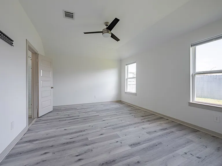 19003 Derrington Manor Ln — Photo 14