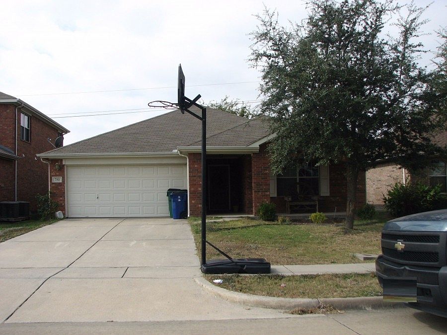 1st image of 751 Cedar Cove Dr