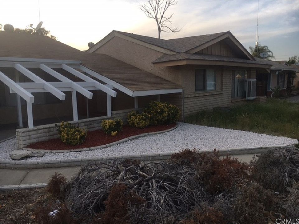 1st image of 311 Gardenia Cir