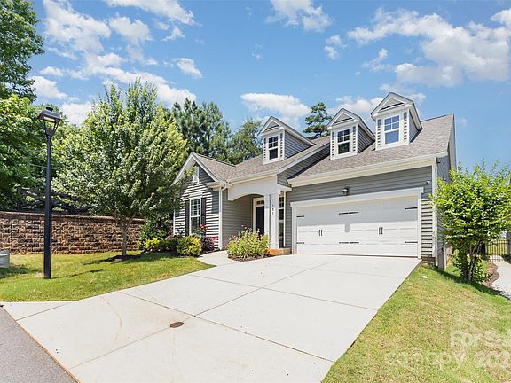 2nd image of 101 Daybreak Ln