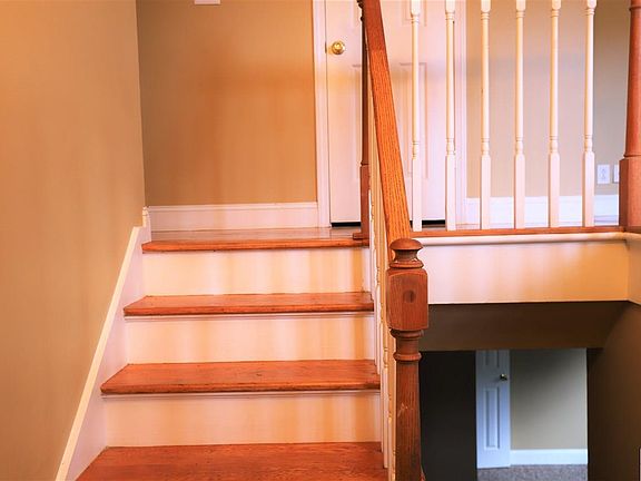 4th image of 242 Seminole Dr