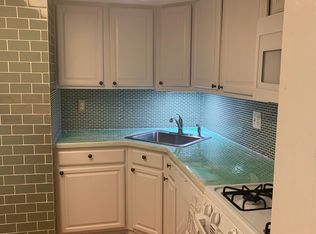 1528 Northgate Sq APT 2C, Reston, VA 20190