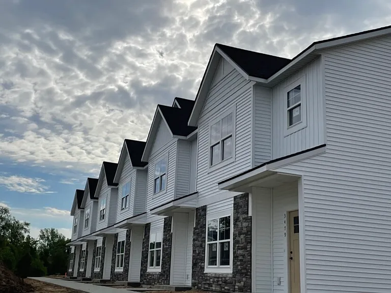 The Vue Townhomes at Rivertown Park — Photo 5