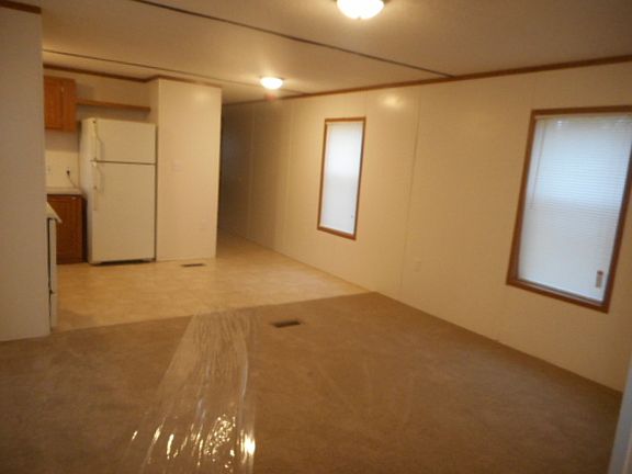 5th image of 99 Oriole Ct