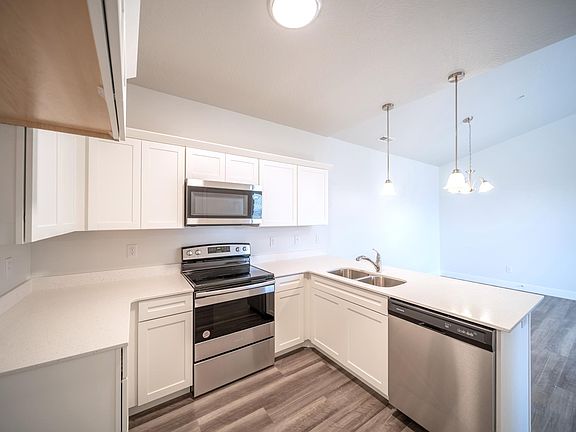5th image of 13106 S Keegan Dr #K201